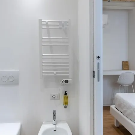 In Centro Da Viola - Eco Design Affittacamere Olbia