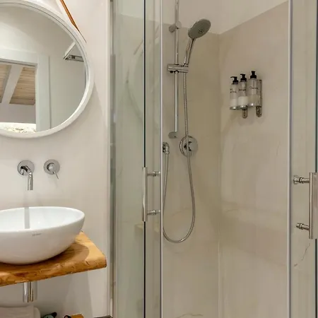 In Centro Da Viola - Eco Design 게스트하우스 올비아